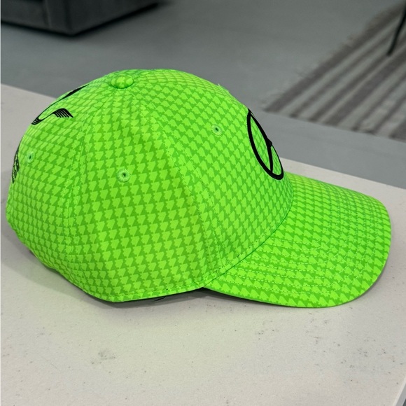 Mercedes AMG Petronas Formula One Team - MAPF1 RP LH COL DRIVER BB CAP/HAT OSFA - Picture 4 of 13